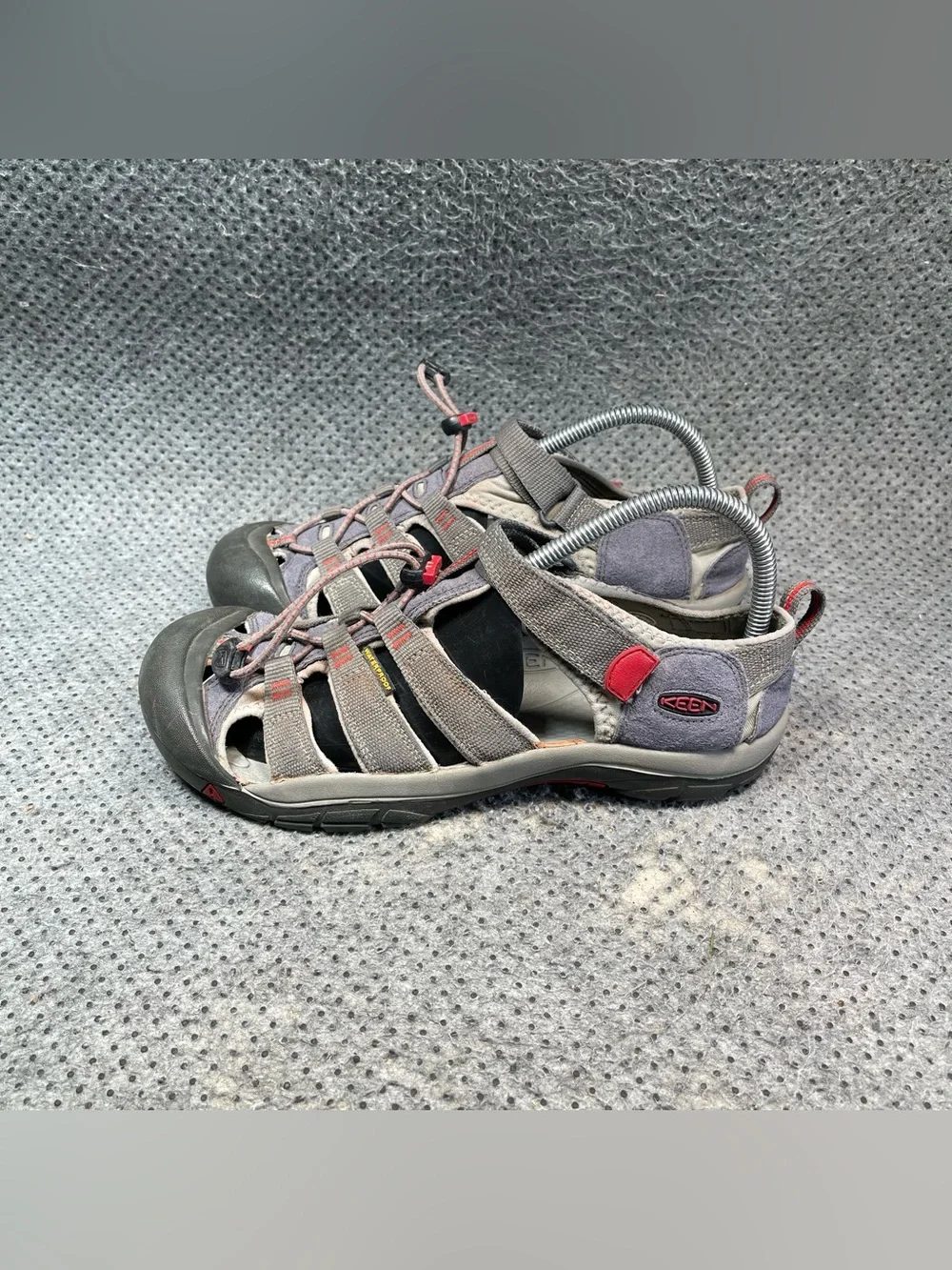 Keen Newport H2 Hybrid Sandals Size 7 Men’s